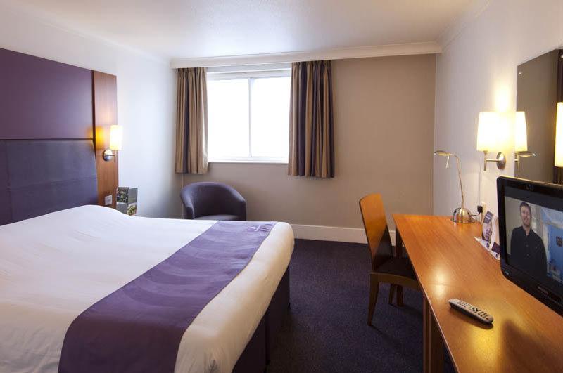 Premier Inn Birmingham Oldbury Олдбери Экстерьер фото