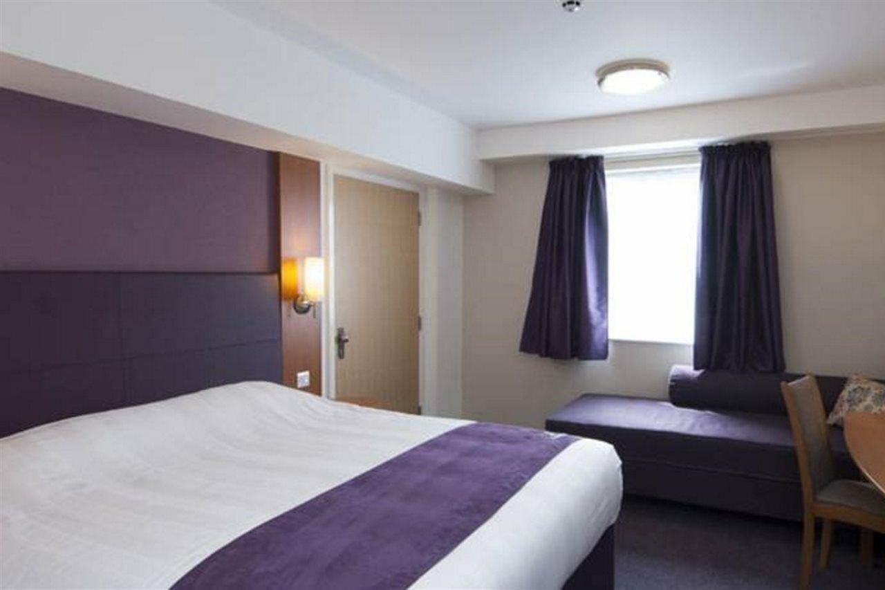 Premier Inn Birmingham Oldbury Олдбери Экстерьер фото